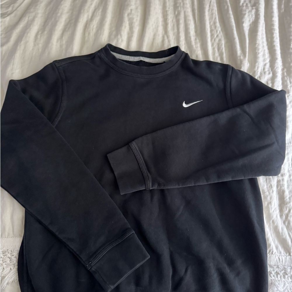Nike Black Crewneck Sweater with Ribbed Trim